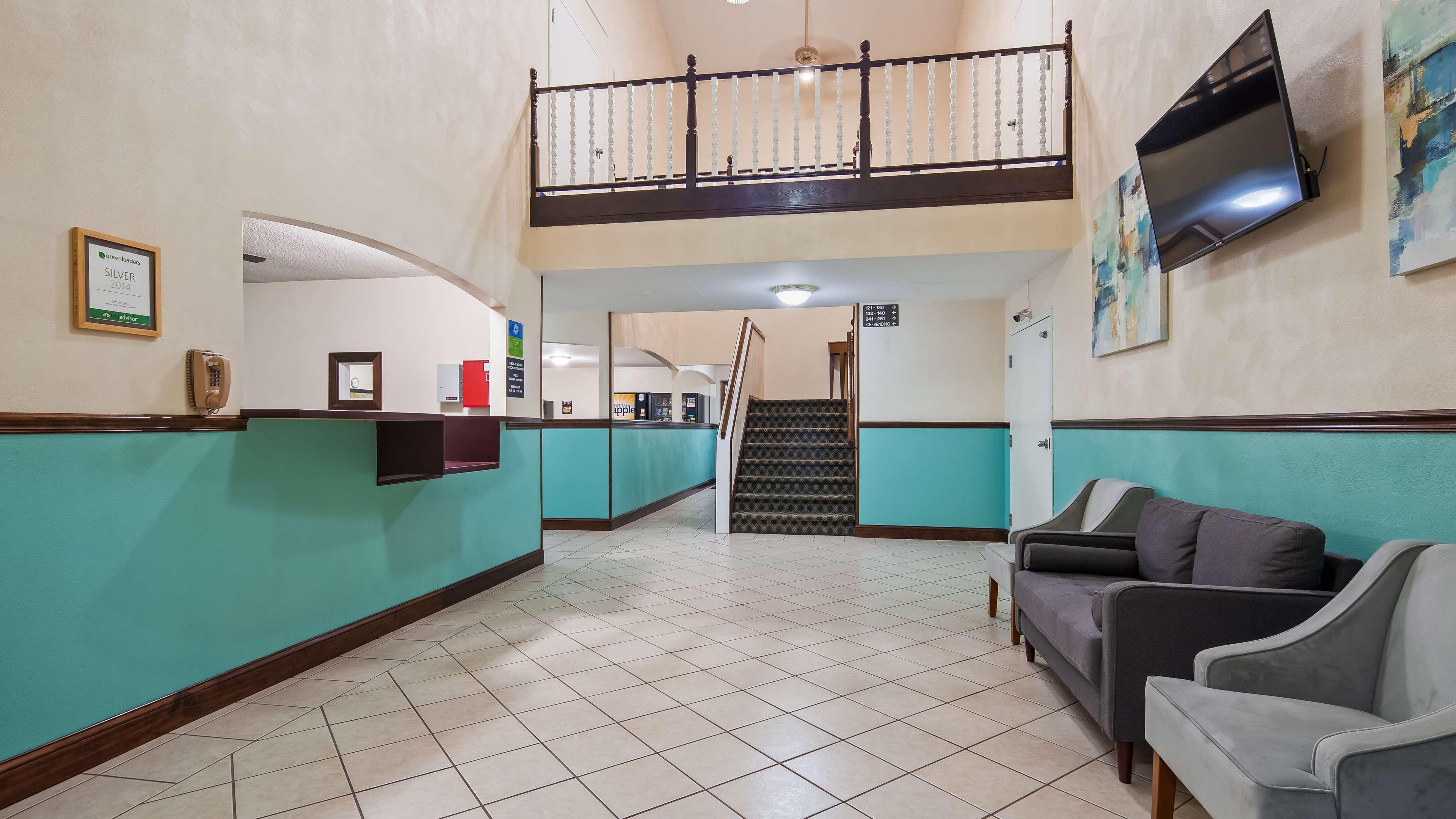 Surestay Hotel By Best Western Greenville Exterior photo